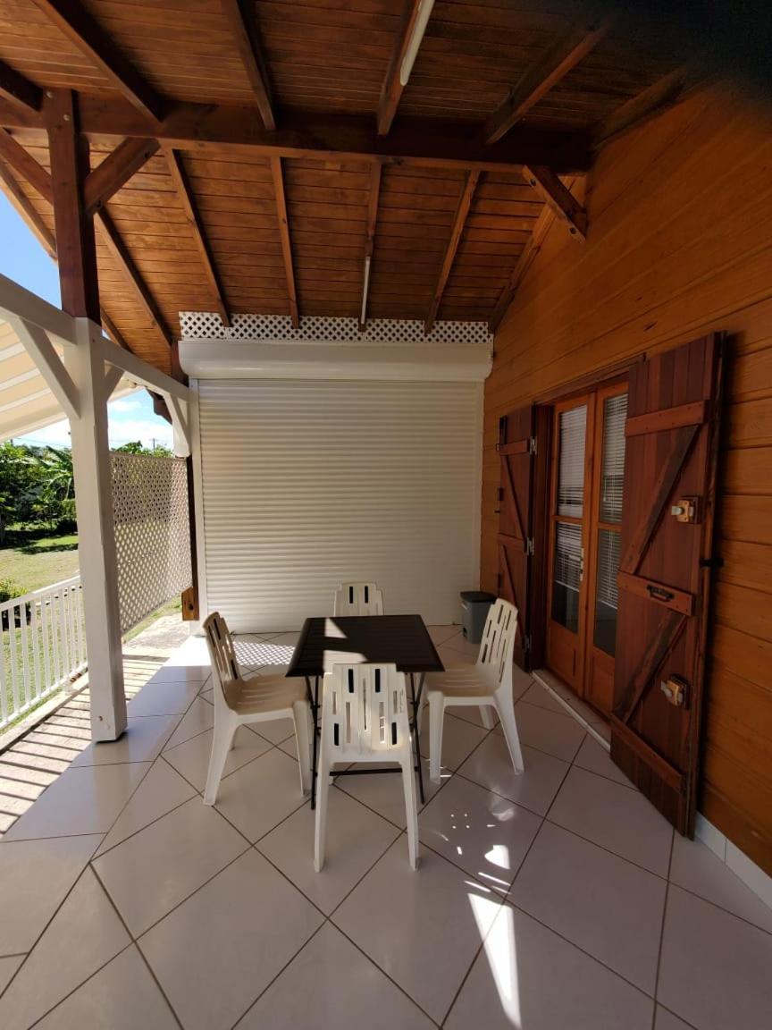 Bungalow Bo Sicrie Le Moule Exterior photo
